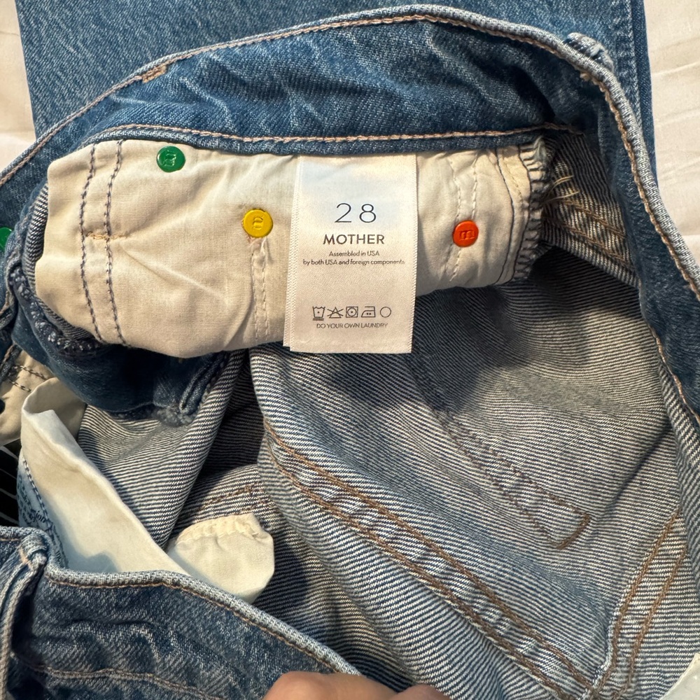 BRAND NEW!! MOTHER Women's Bootcut Jean - Picture 5 of 10